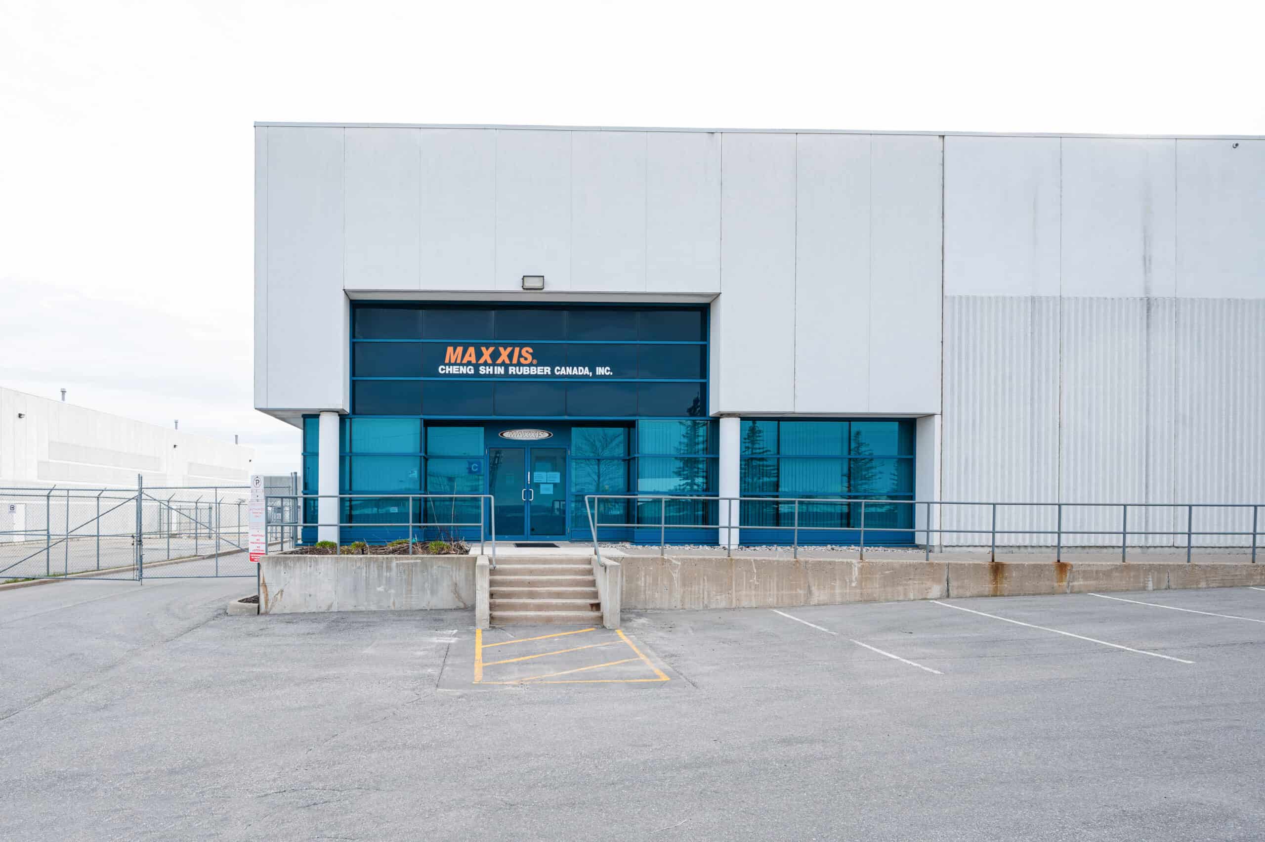 400 Chrysler Drive - Pure Industrial