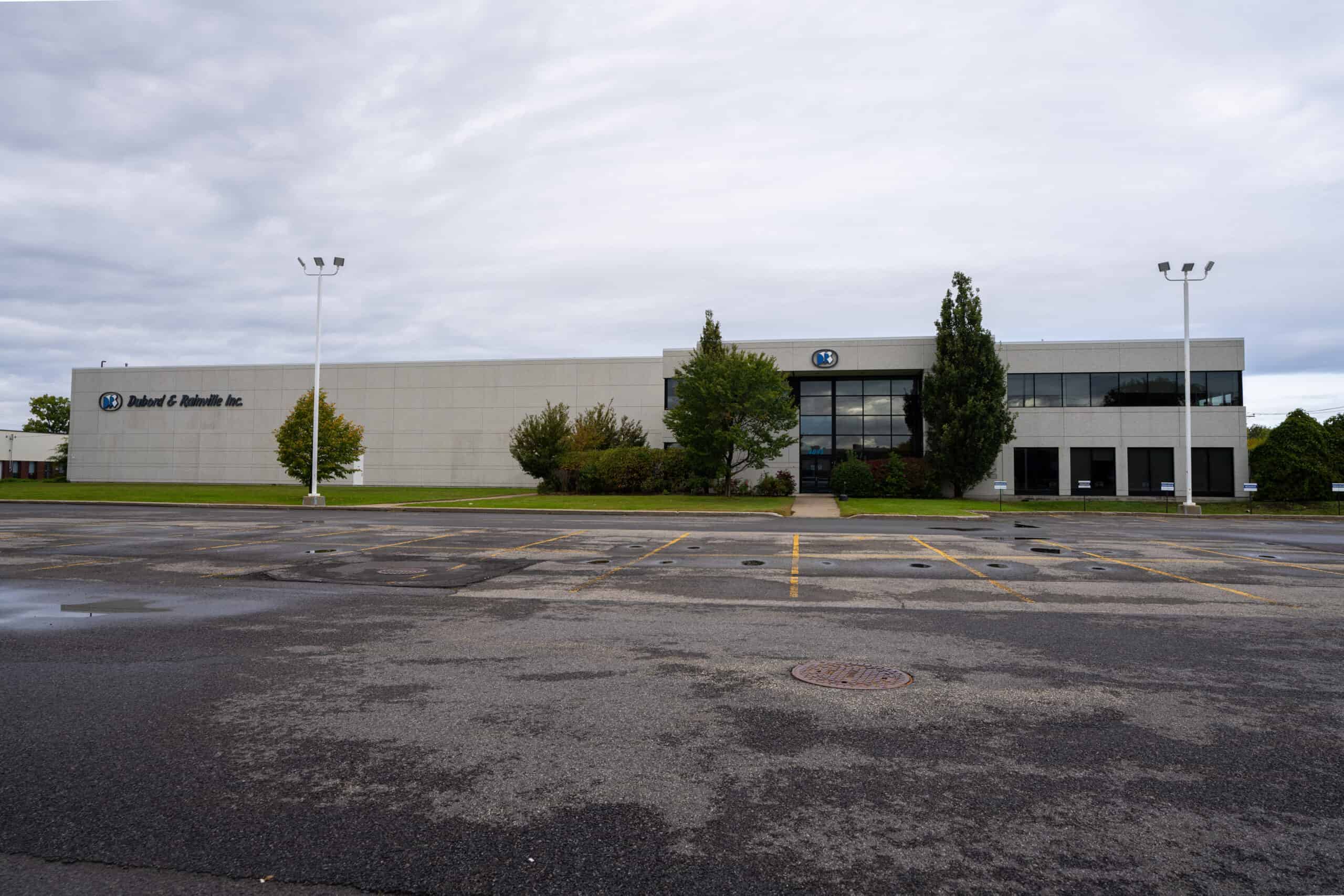 4045 Boulevard Poirier Pure Industrial