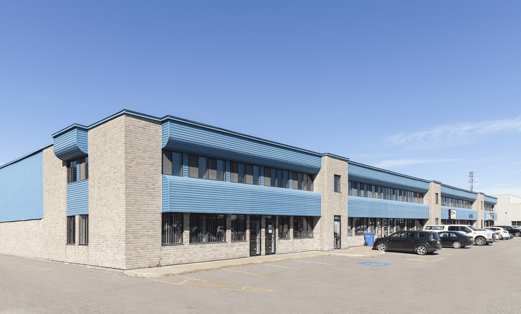667687 rue Giffard Pure Industrial